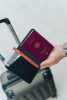Обложка для паспорта Travelfinder с технологией Find My