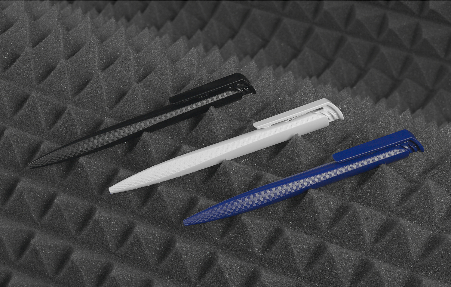 Ручка шариковая TRIAS CARBON, белый