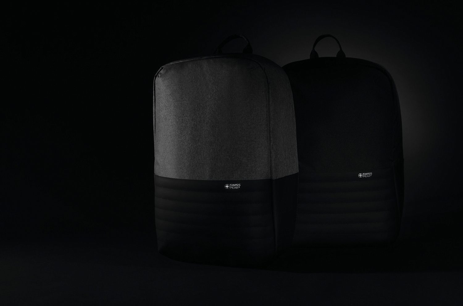 Антикражный рюкзак для ноутбука Swiss Peak с RFID-защитой из rPET AWARE™, 15,6’’